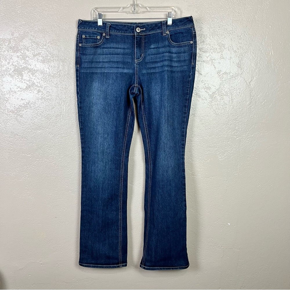 Women's‎ Ladies *MAURICES* Straight Leg Blue Jeans Size 16 Long Denim Stretch